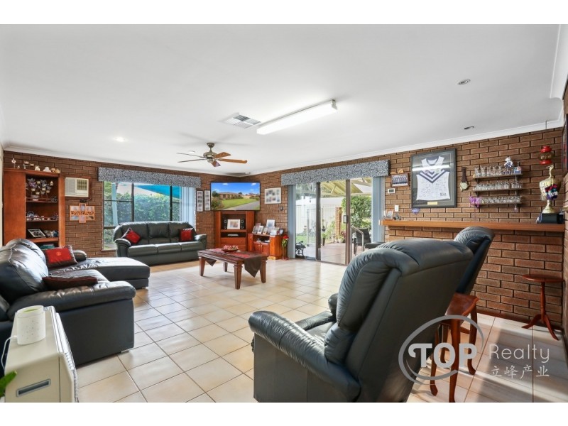 30 Collins Road, Willetton WA 6155