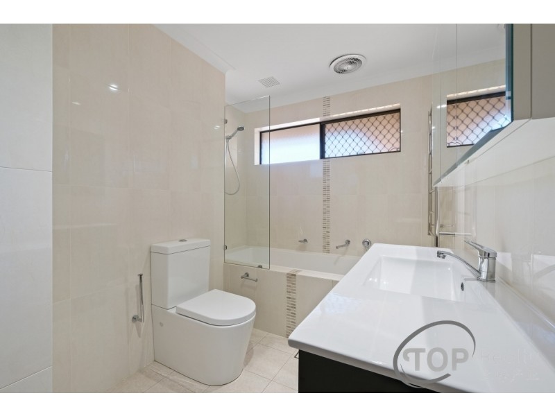 15A Jasmine Loop, Willetton WA 6155
