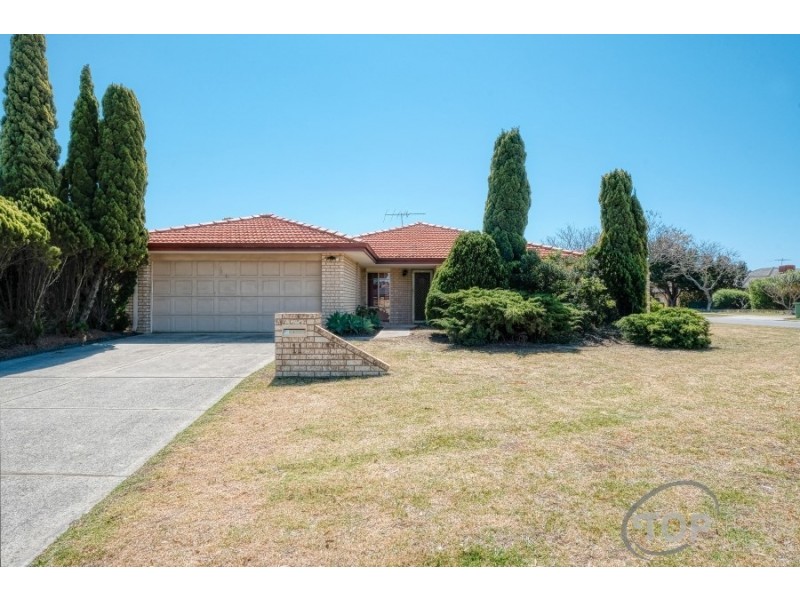 11 Hackett Pass, Winthrop WA 6150