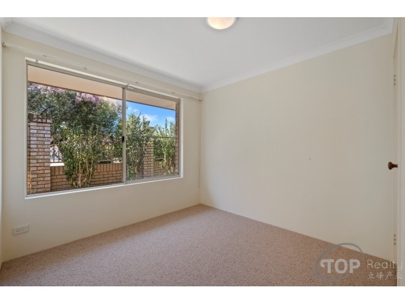 11 Hackett Pass, Winthrop WA 6150