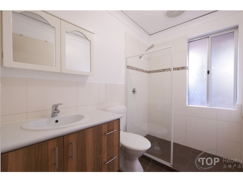 8A The Crowsnest, Willetton WA 6155