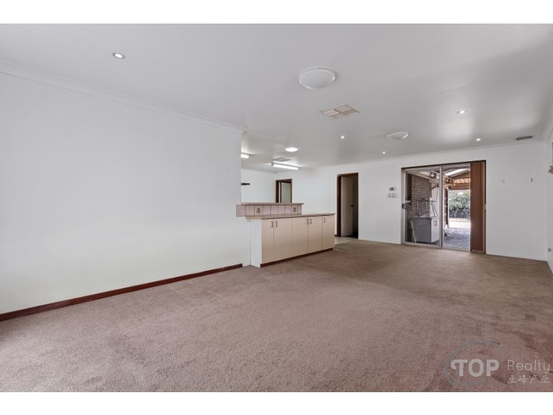 11 Merley Way, Parkwood WA 6147