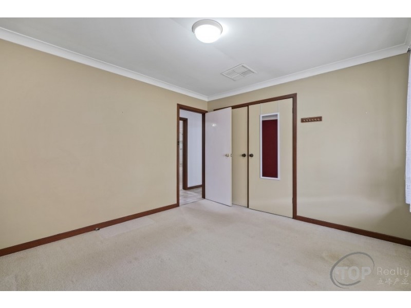 11 Merley Way, Parkwood WA 6147