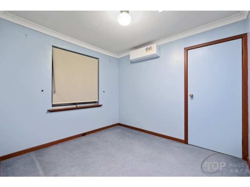 11 Merley Way, Parkwood WA 6147