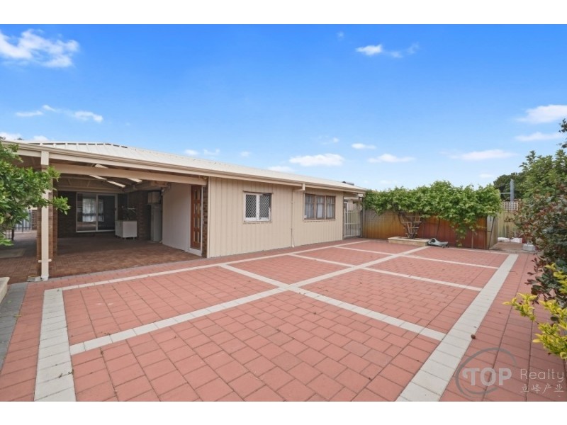 11 Merley Way, Parkwood WA 6147
