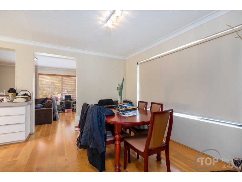 11 Lowry Street, Shelley WA 6148