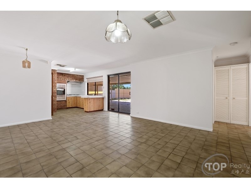 7 Sunbird Court, Willetton WA 6155