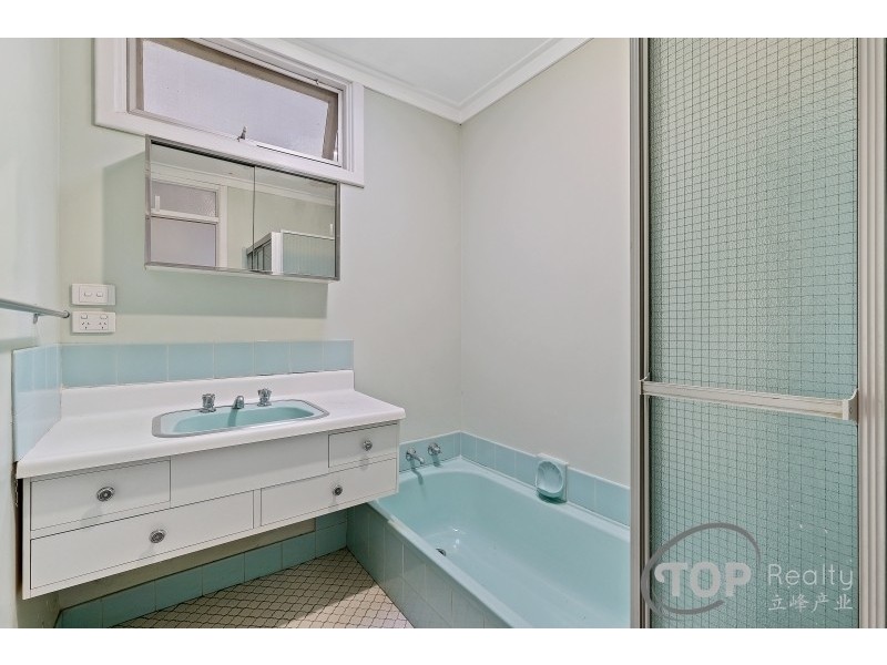 10A Throsby Street, Shelley WA 6148