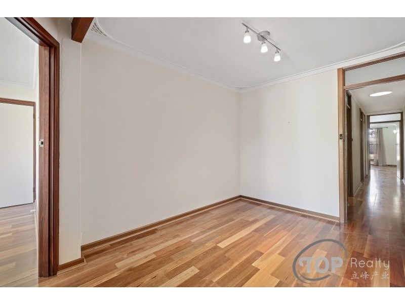 10A Throsby Street, Shelley WA 6148