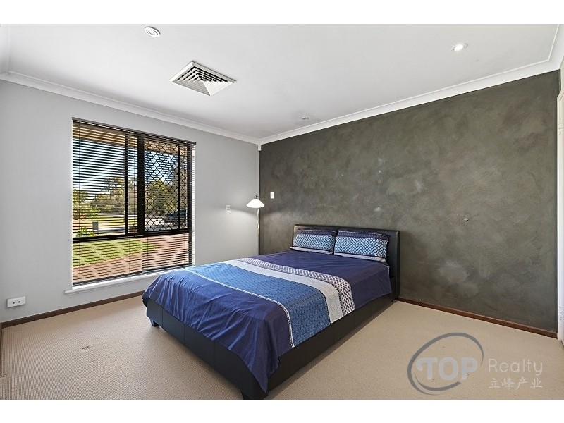 17B Chaparral Crescent, Willetton WA 6155