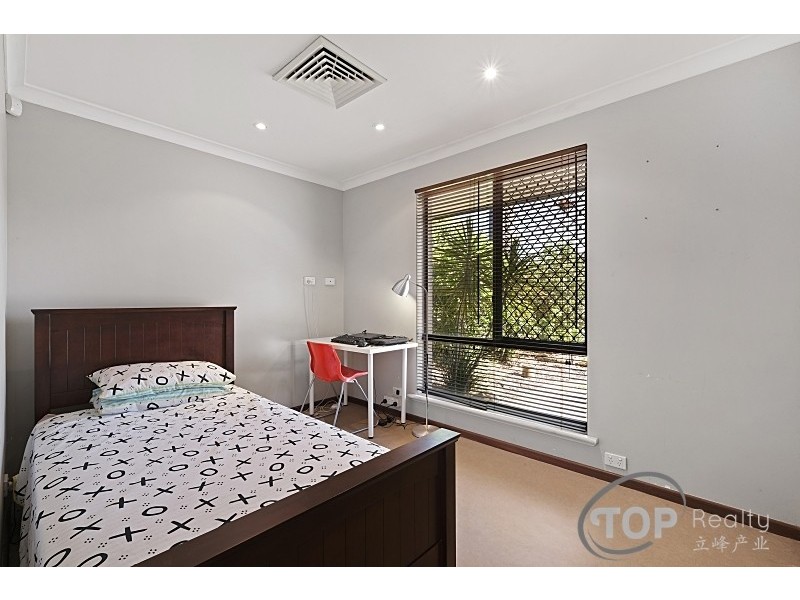 17B Chaparral Crescent, Willetton WA 6155