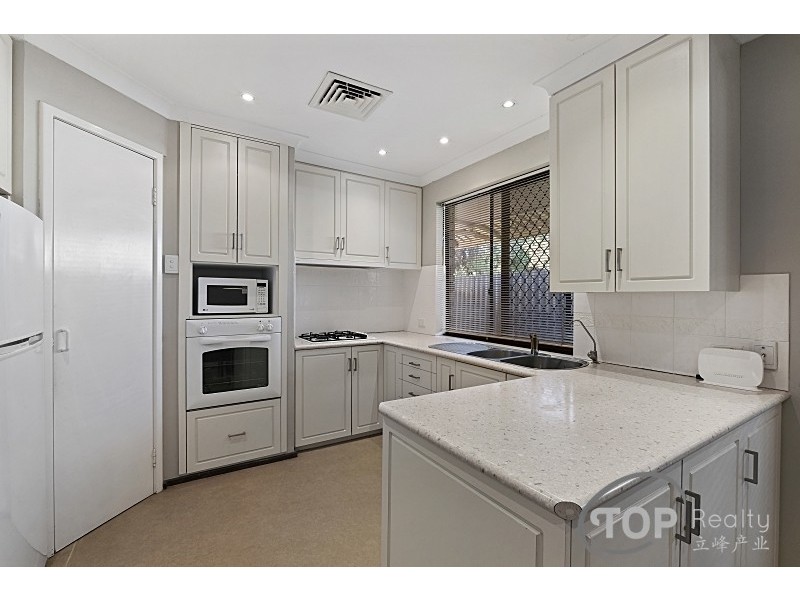 17B Chaparral Crescent, Willetton WA 6155