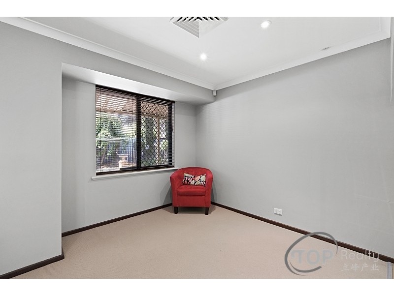 17B Chaparral Crescent, Willetton WA 6155