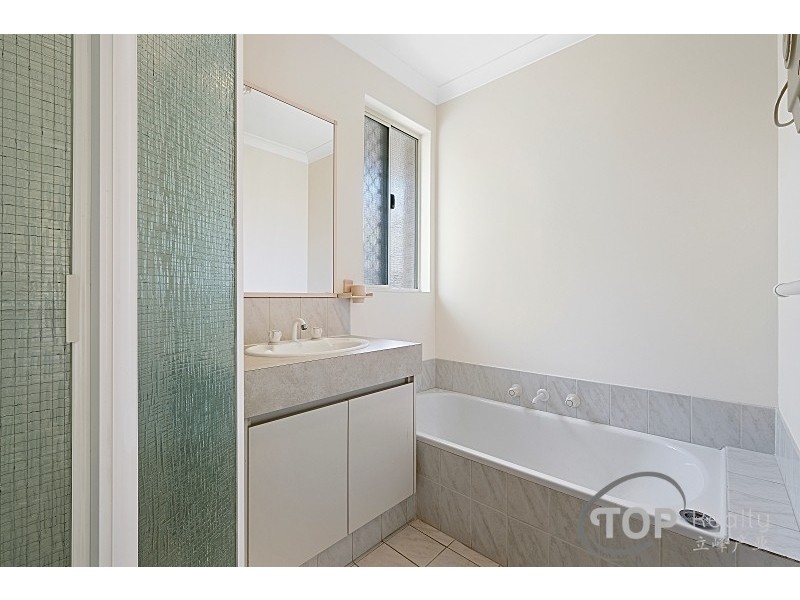 Unit 6/44 Turnbury Park Drive, Jandakot WA 6164