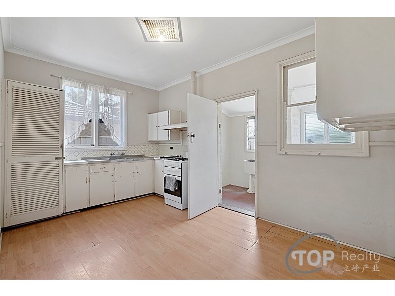 16 McManus Street, Wilson WA 6107