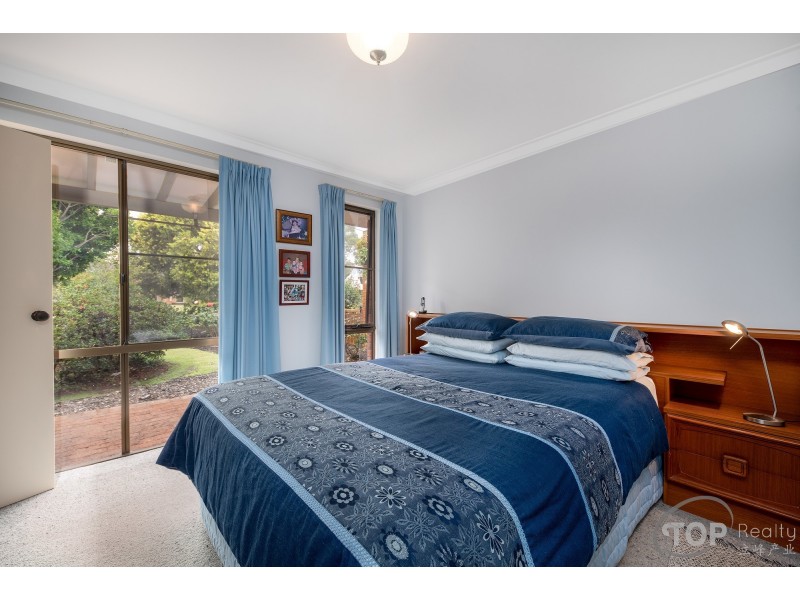 8 Rummer Way, Bateman WA 6150