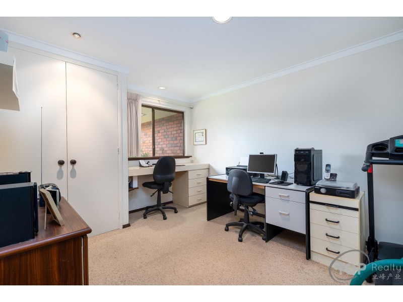 8 Rummer Way, Bateman WA 6150