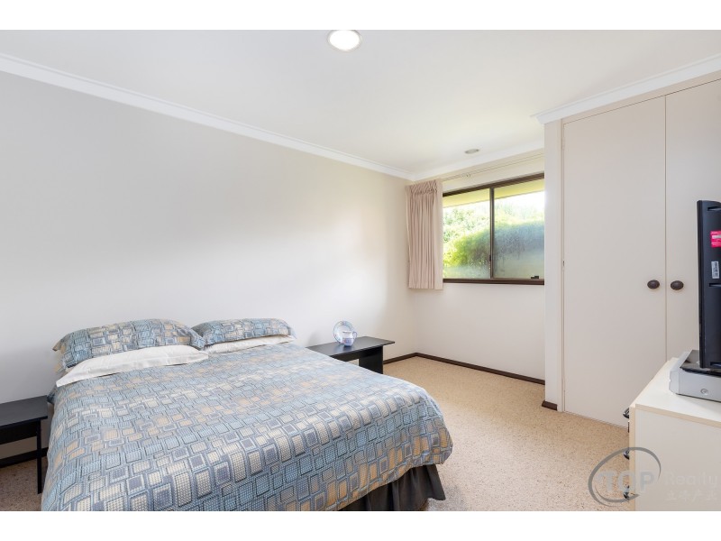 8 Rummer Way, Bateman WA 6150