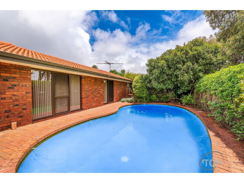 8 Rummer Way, Bateman WA 6150