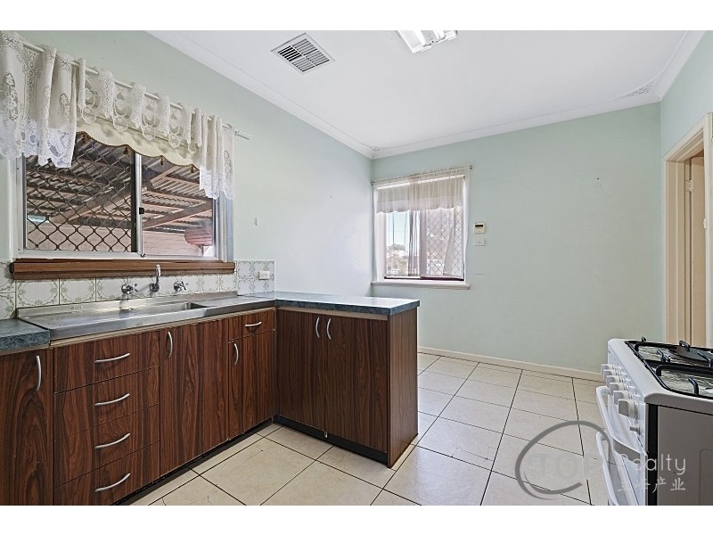 268 Spencer Road, Thornlie WA 6108