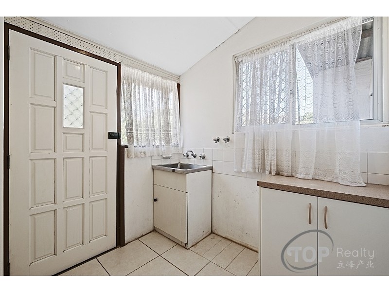 268 Spencer Road, Thornlie WA 6108