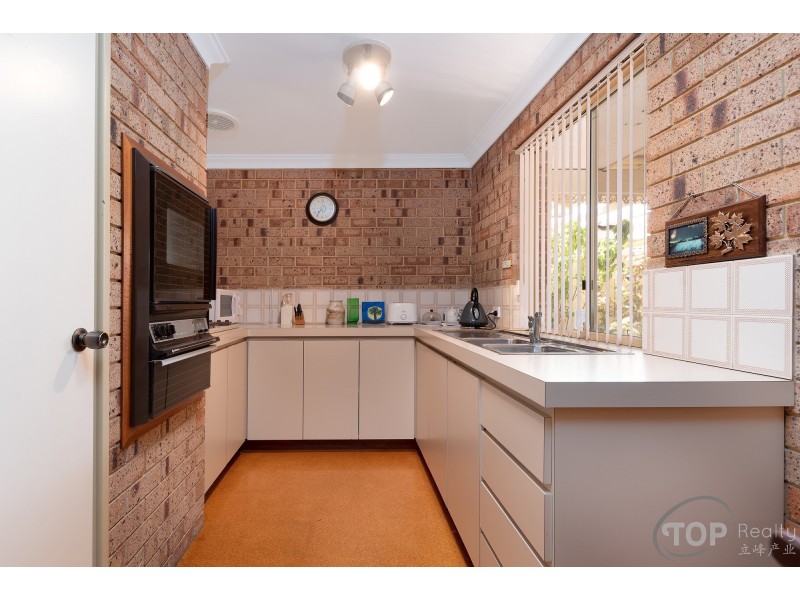 8 Gransmoor Way, Willetton WA 6155