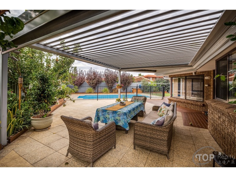 25 Lofoten Way, Ferndale WA 6148