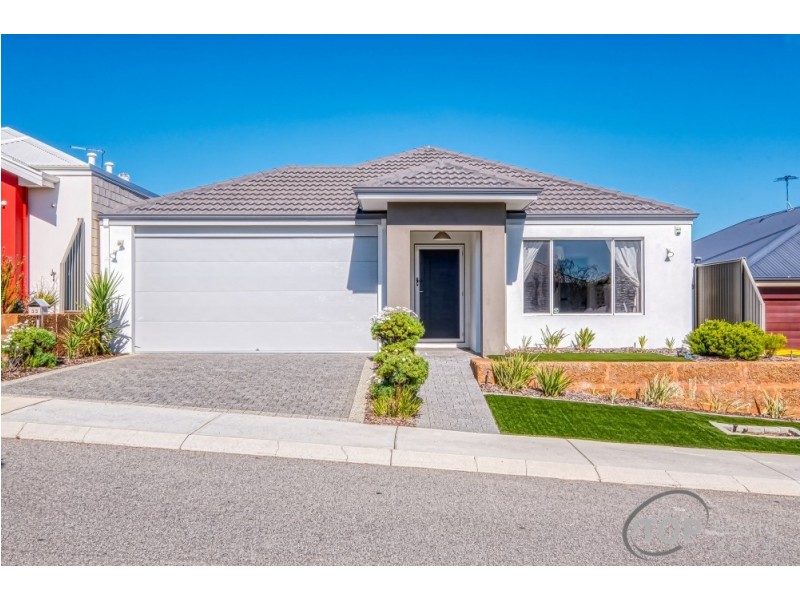 33 Tiliqua Crescent, Wandi WA 6167