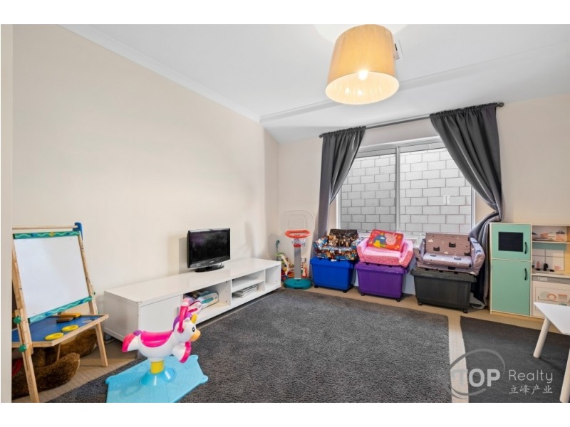 33 Tiliqua Crescent, Wandi WA 6167