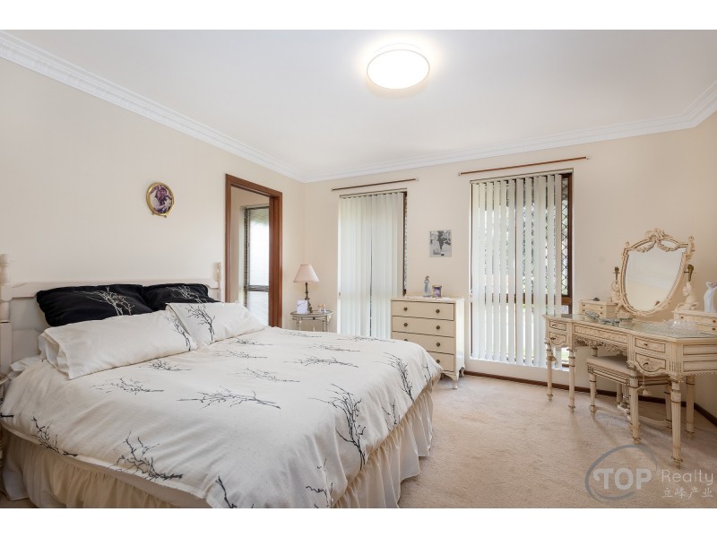 13 Pearson Crescent, Bull Creek WA 6149