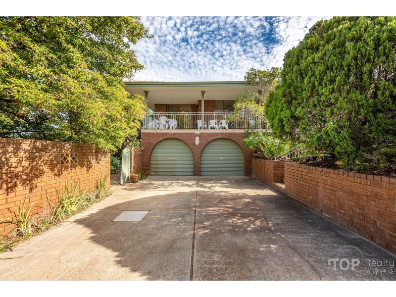 13 Pearson Crescent, Bull Creek WA 6149