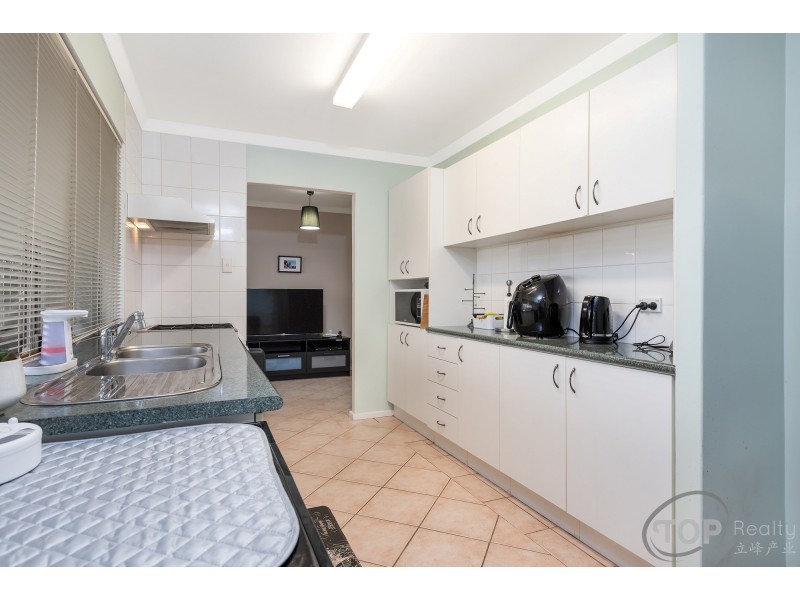 561 High Road, Parkwood WA 6147