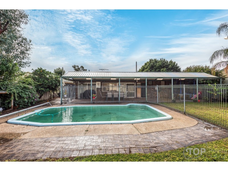 561 High Road, Parkwood WA 6147