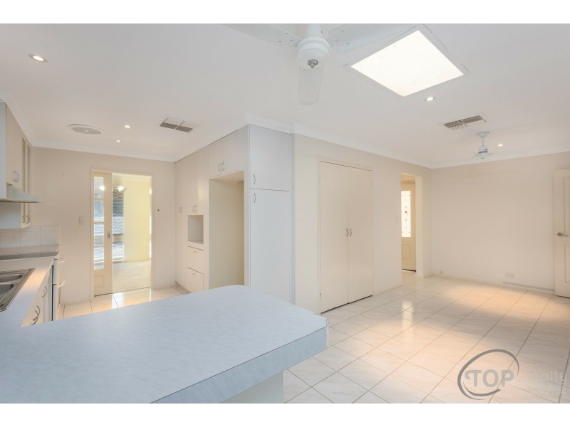 6 Pembury Crescent, Ferndale WA 6148