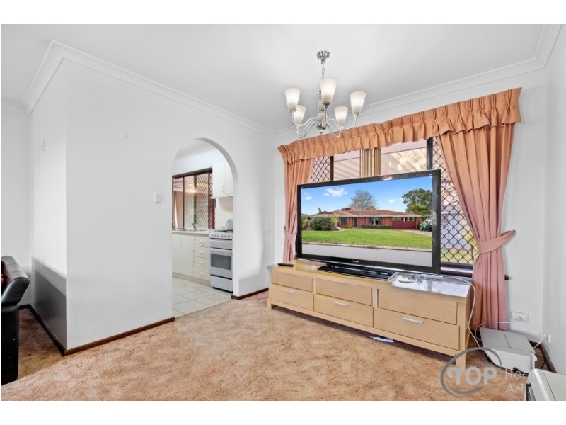 15 Glencairn Way, Parkwood WA 6147