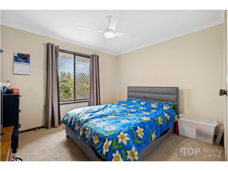 15 Glencairn Way, Parkwood WA 6147