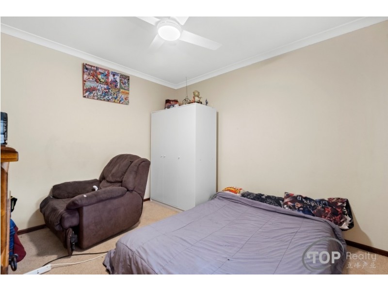 15 Glencairn Way, Parkwood WA 6147