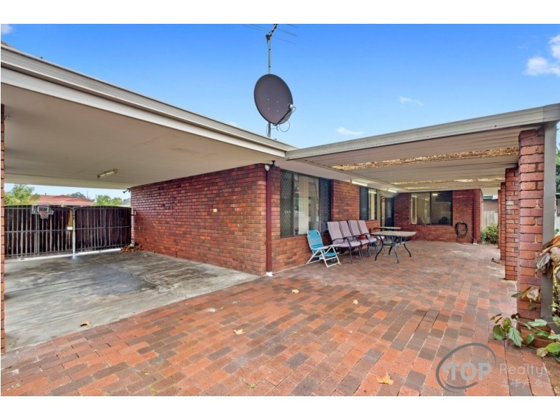 15 Glencairn Way, Parkwood WA 6147