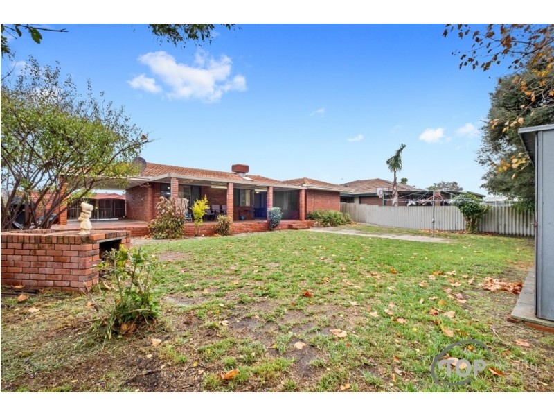 15 Glencairn Way, Parkwood WA 6147