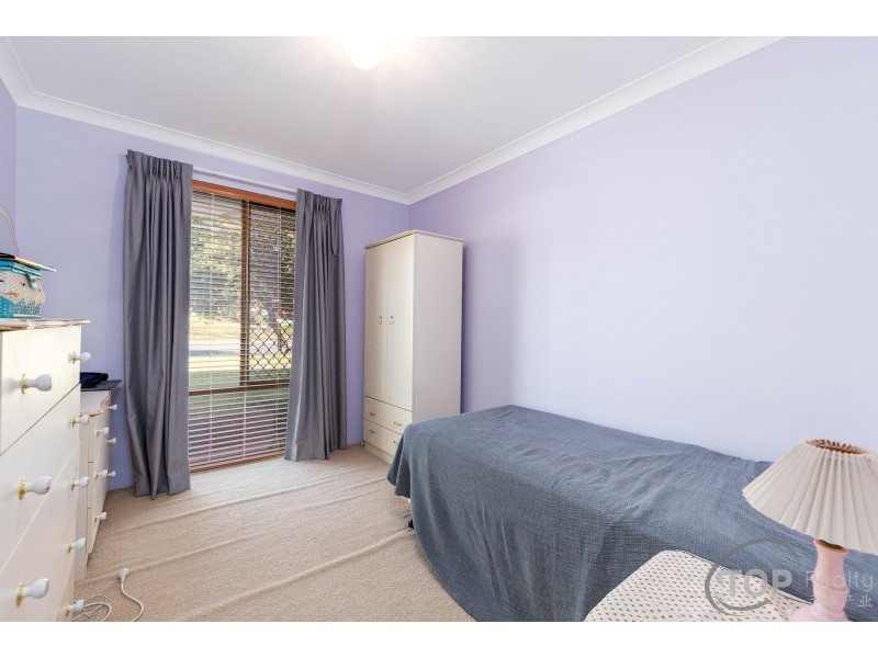 74 Glenbawn Drive, South Lake WA 6164