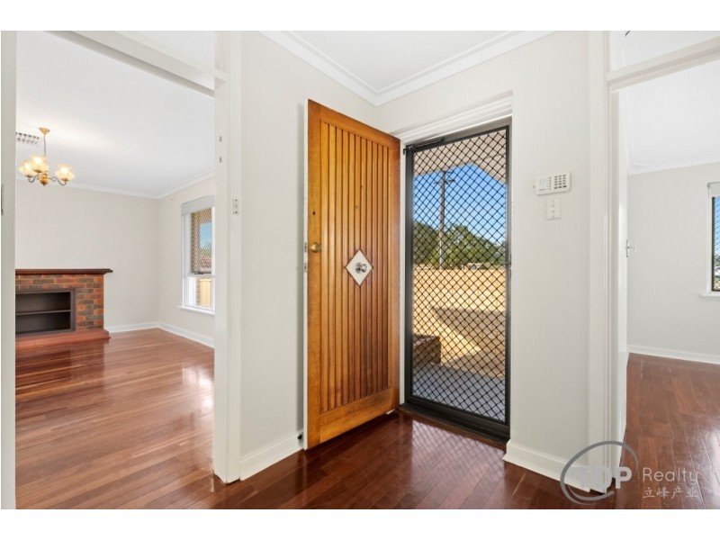 35 Grey Street, Bayswater WA 6053