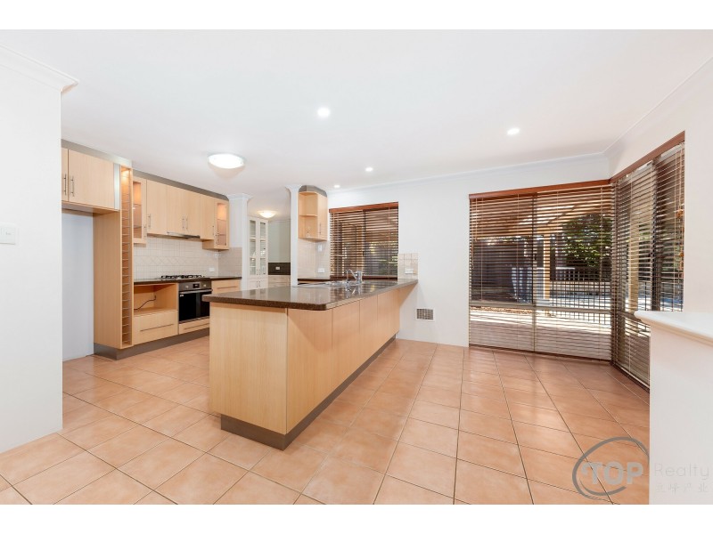 35 Cameron Court, Willetton WA 6155