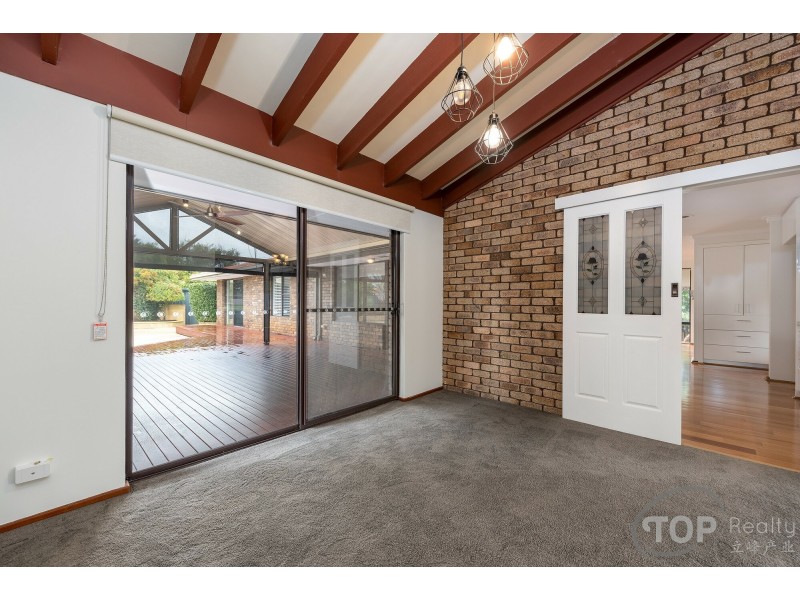 17 Silky Oak Lane, Willetton WA 6155