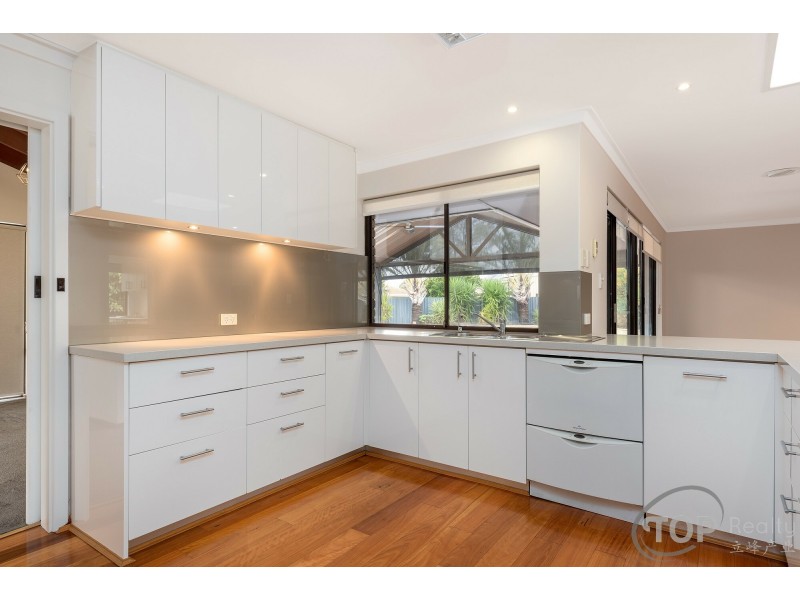 17 Silky Oak Lane, Willetton WA 6155