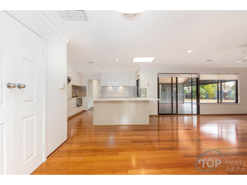 17 Silky Oak Lane, Willetton WA 6155