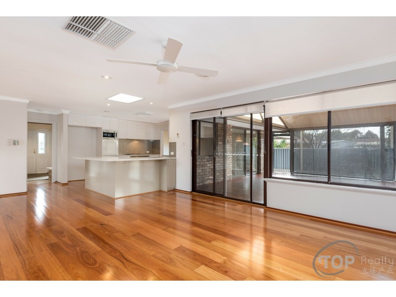 17 Silky Oak Lane, Willetton WA 6155