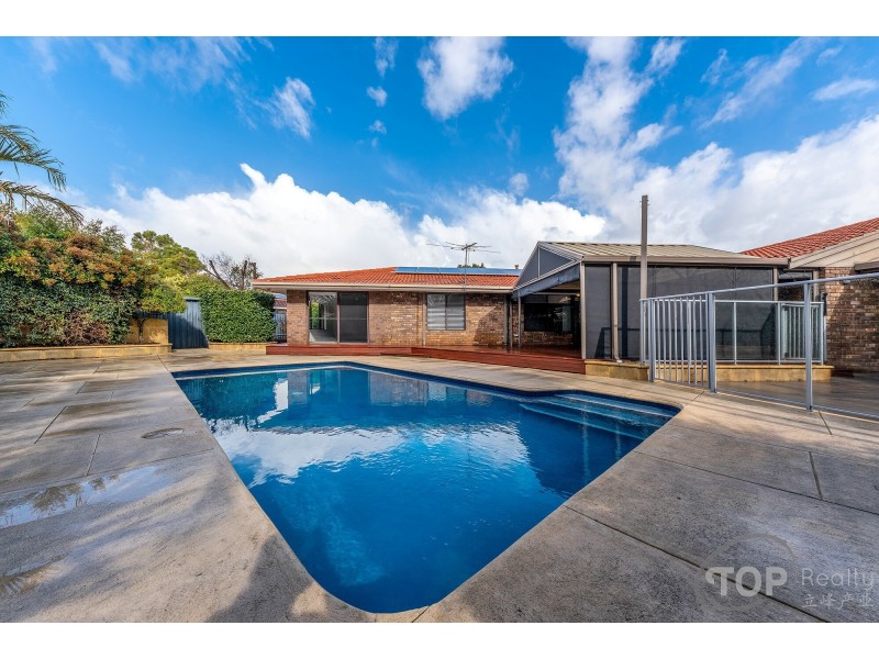17 Silky Oak Lane, Willetton WA 6155