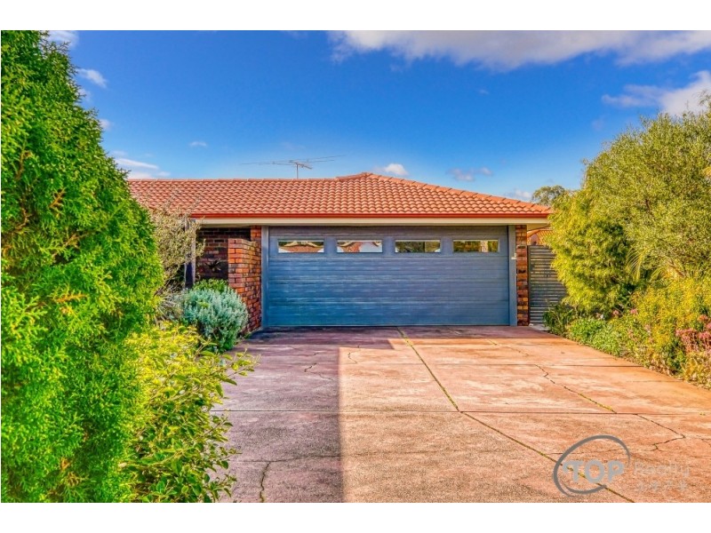 18B Tricourt Grove, Riverton WA 6148