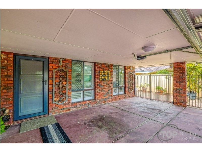 18B Tricourt Grove, Riverton WA 6148