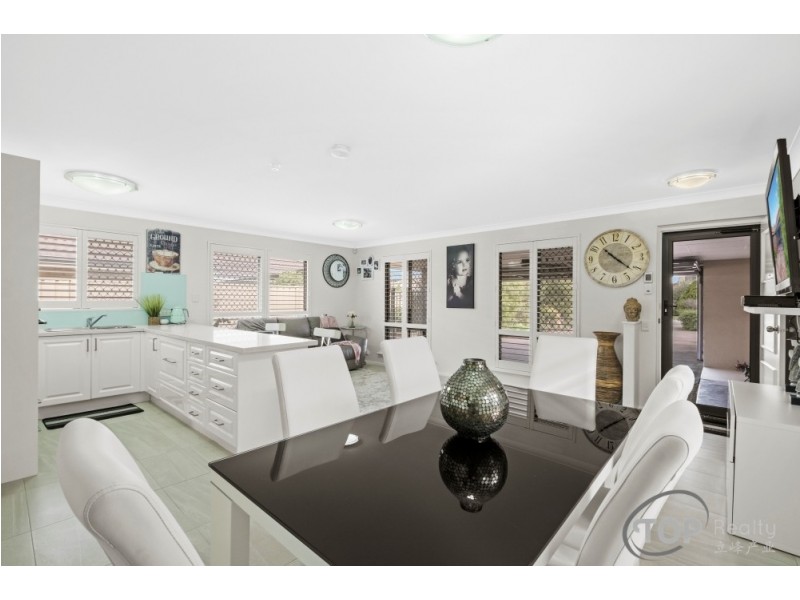 18B Tricourt Grove, Riverton WA 6148